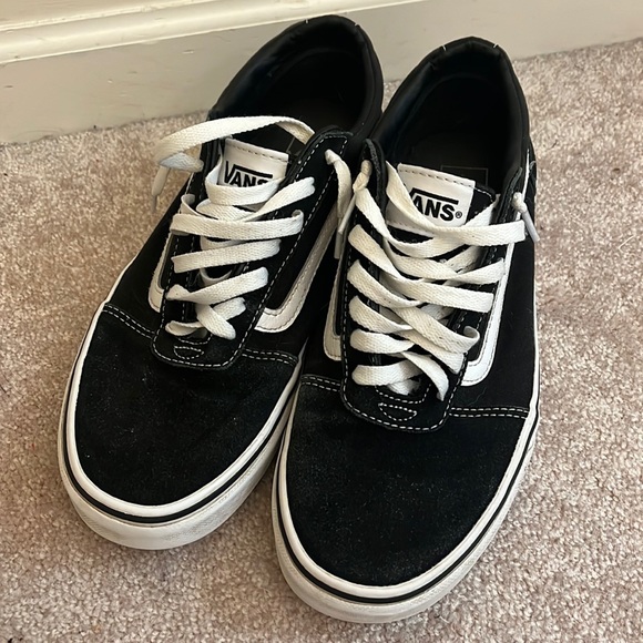 Vans Other - Black & White Vans Size 9